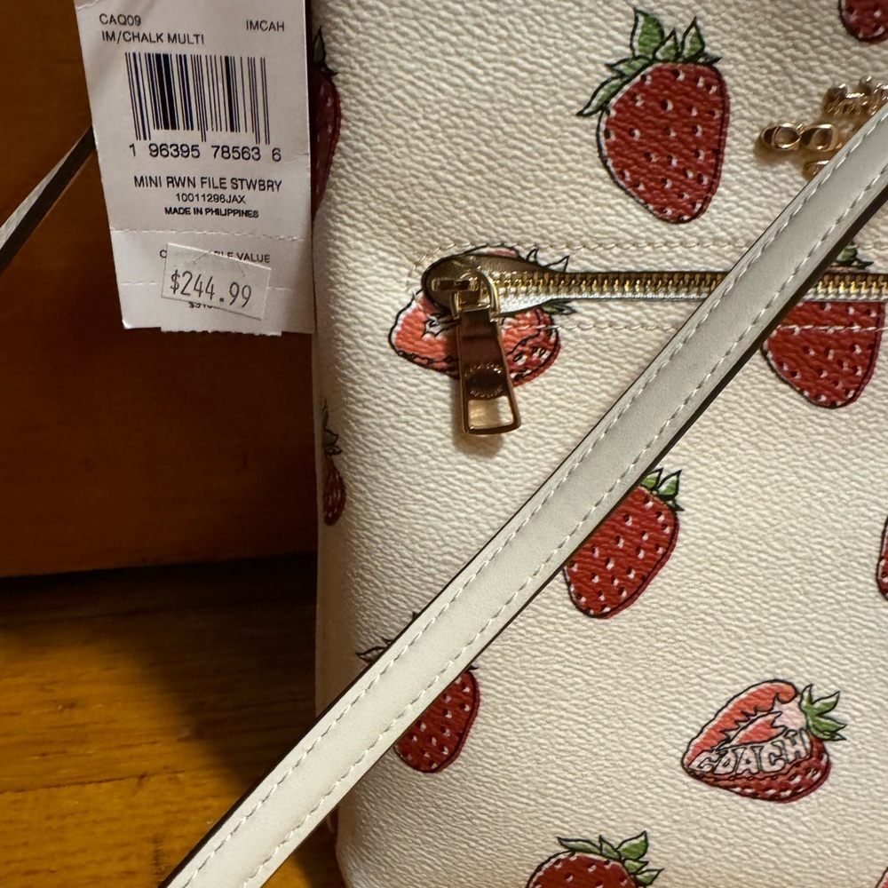 Coach Mini Rowan Bag and Cardholder ๐ Strawberry Print - 2 Pc $348 MSRP - Picture 12 of 15